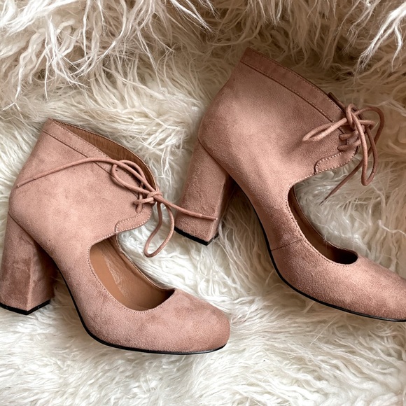 Modcloth Shoes - ModCloth blush pink block heels by Cupid